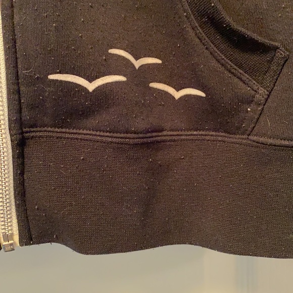 Activewear - Picture 2 of 5